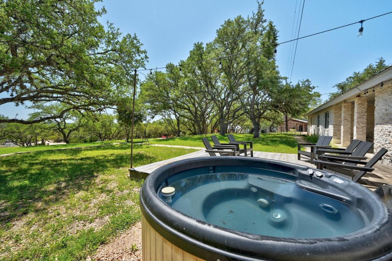 Hotel Lucky Arrow Retreat Dripping Springs Esterno foto