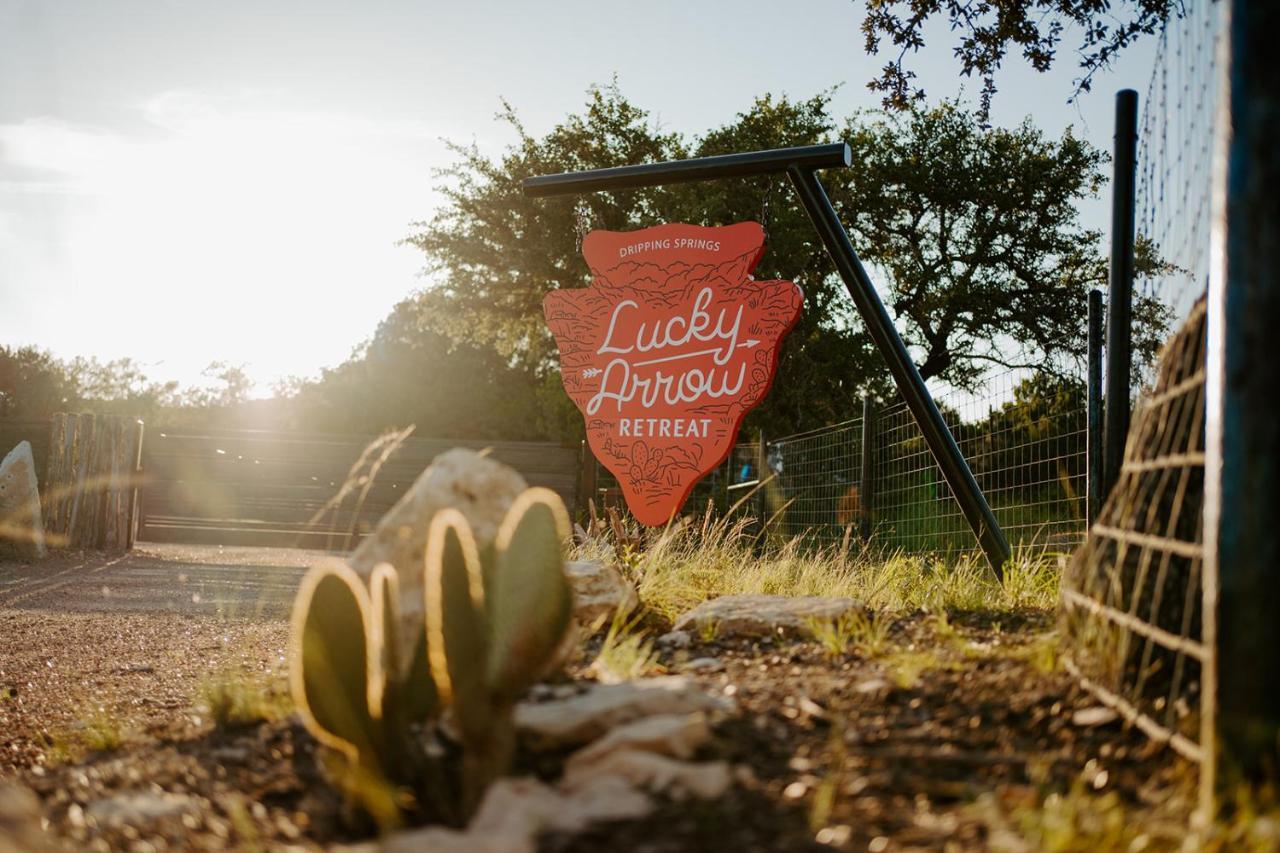 Hotel Lucky Arrow Retreat Dripping Springs Esterno foto