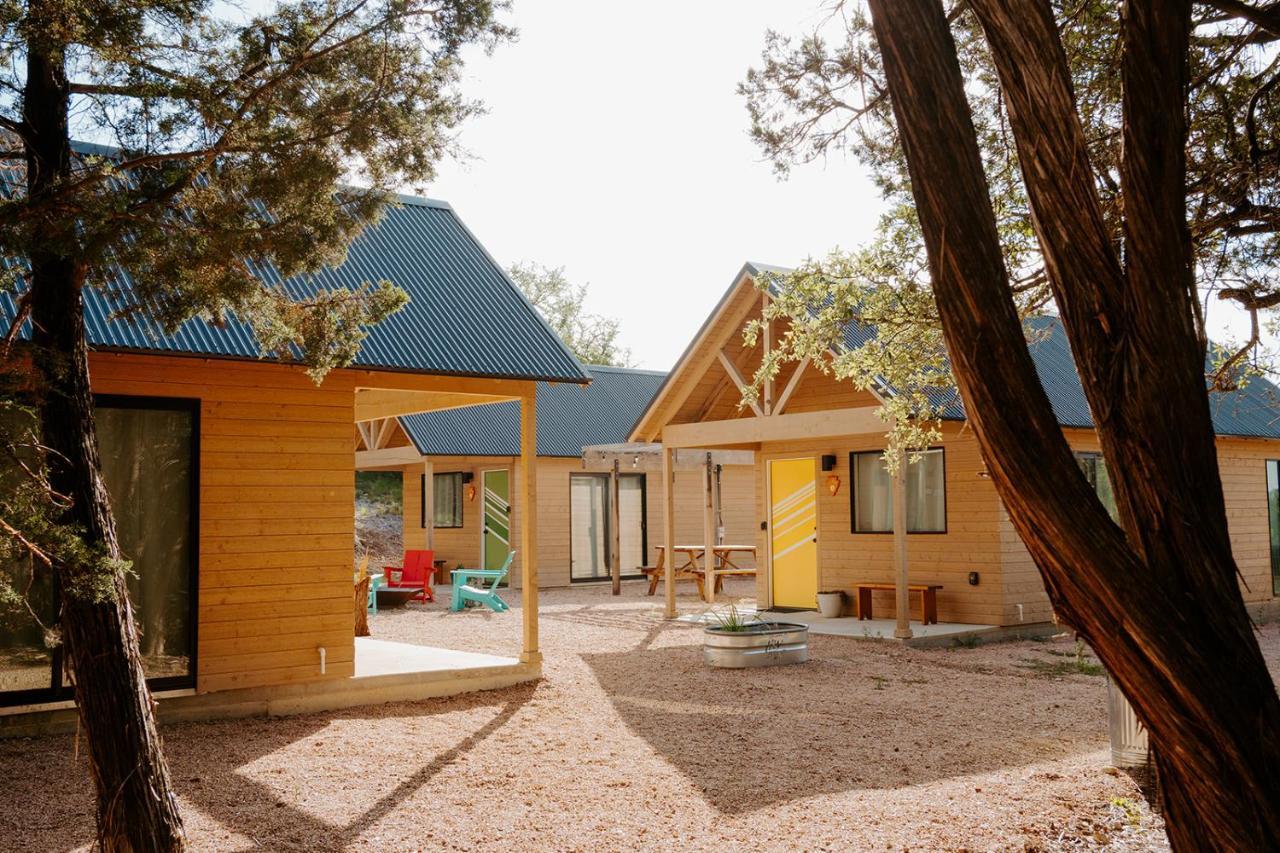 Hotel Lucky Arrow Retreat Dripping Springs Esterno foto