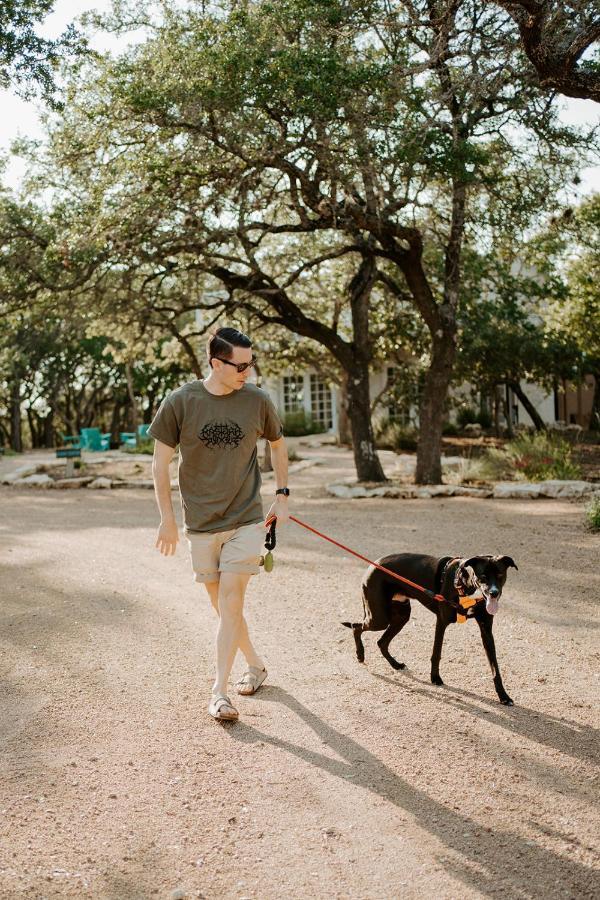 Hotel Lucky Arrow Retreat Dripping Springs Esterno foto