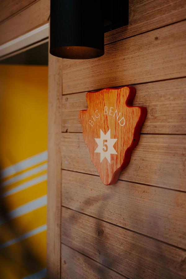 Hotel Lucky Arrow Retreat Dripping Springs Esterno foto