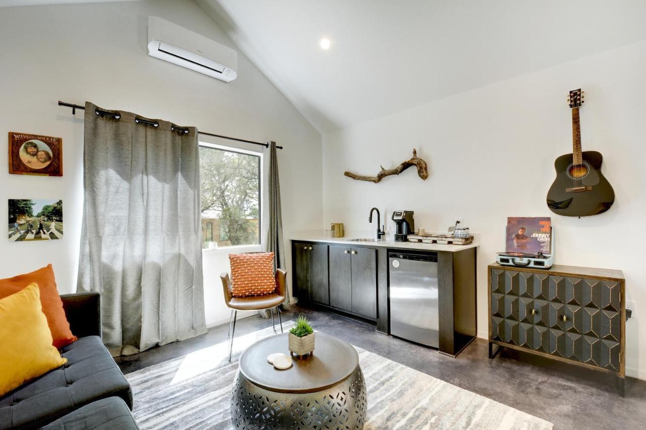 Hotel Lucky Arrow Retreat Dripping Springs Esterno foto