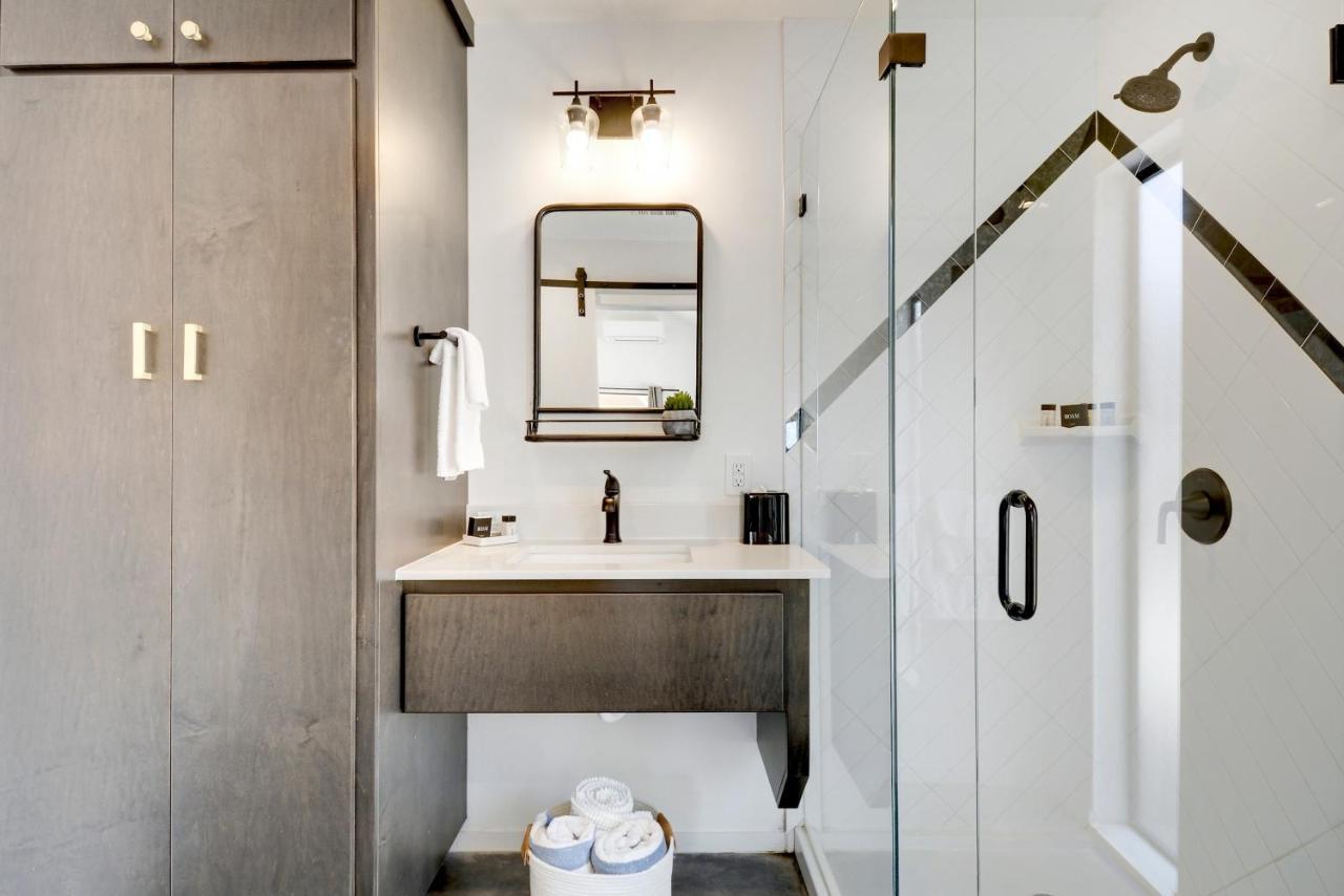 Hotel Lucky Arrow Retreat Dripping Springs Esterno foto