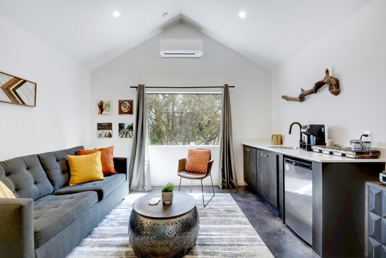 Hotel Lucky Arrow Retreat Dripping Springs Esterno foto