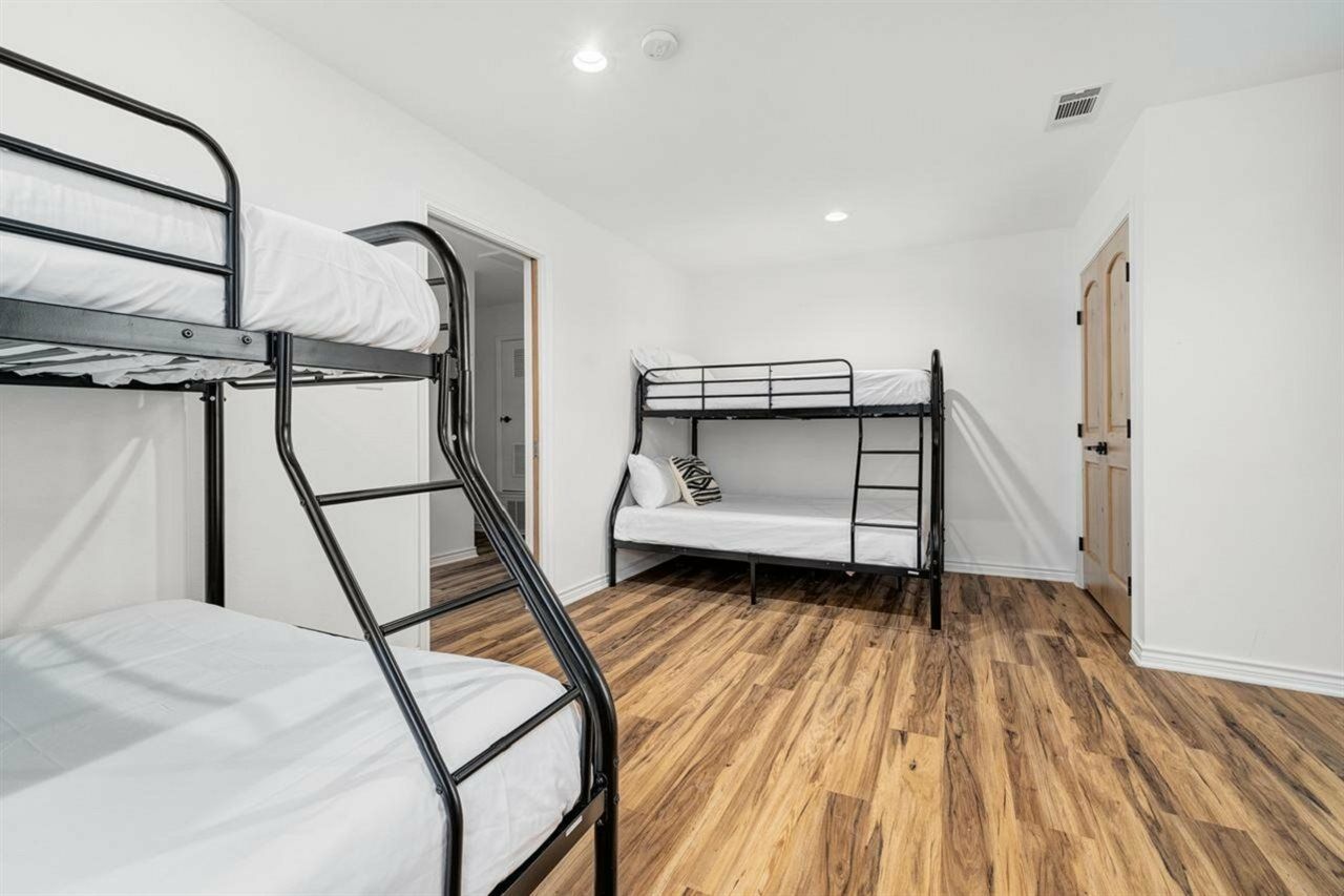 Hotel Lucky Arrow Retreat Dripping Springs Esterno foto